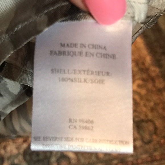 Theory Silk Shell Top Medium - Picture 8 of 8